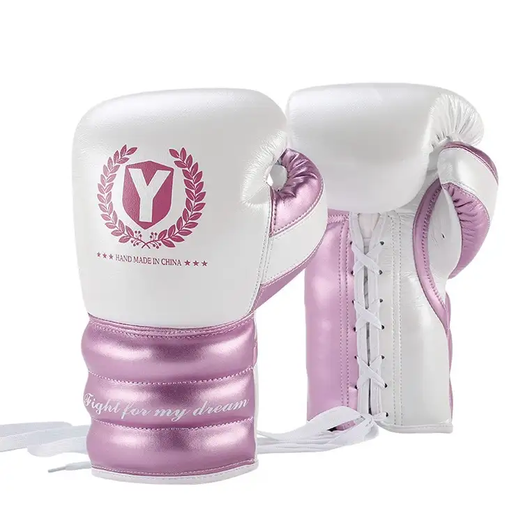 Guantoni da boxe con lacci